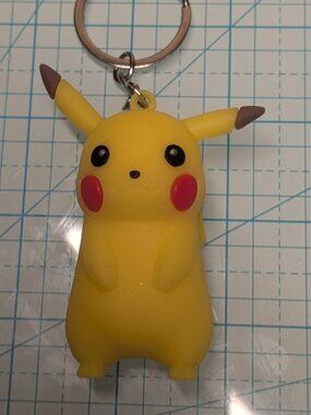 Pikachu Keychain Moving Tail 3